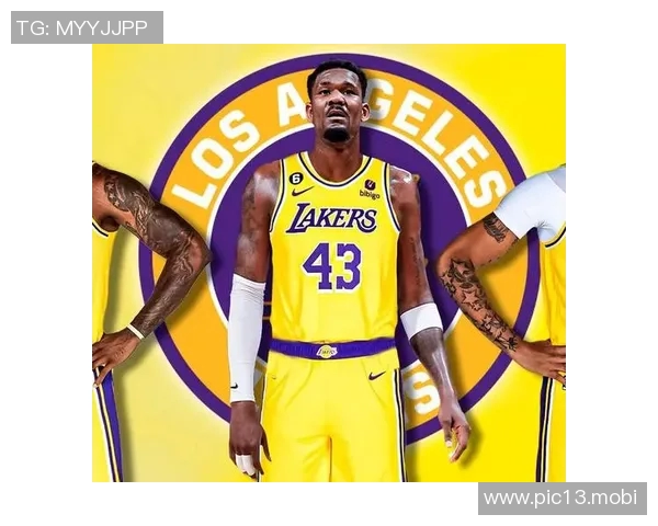 湖人官方:艾顿因右膝酸痛 将缺席今天的湖勇大战 湖人官方:艾顿因右膝酸痛 将缺席今天的湖勇大战